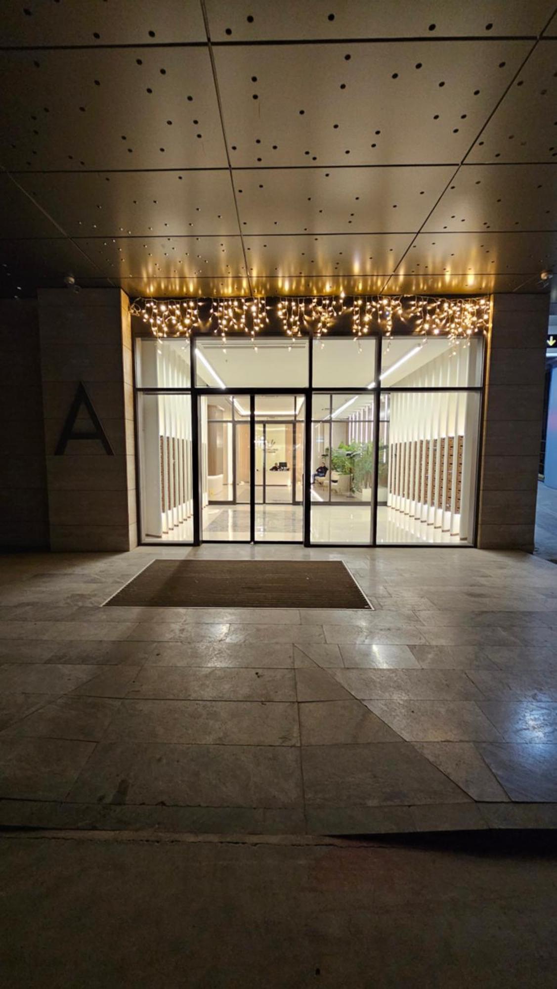 Anika Luxury Apartment At Diamond Center Скопье Экстерьер фото