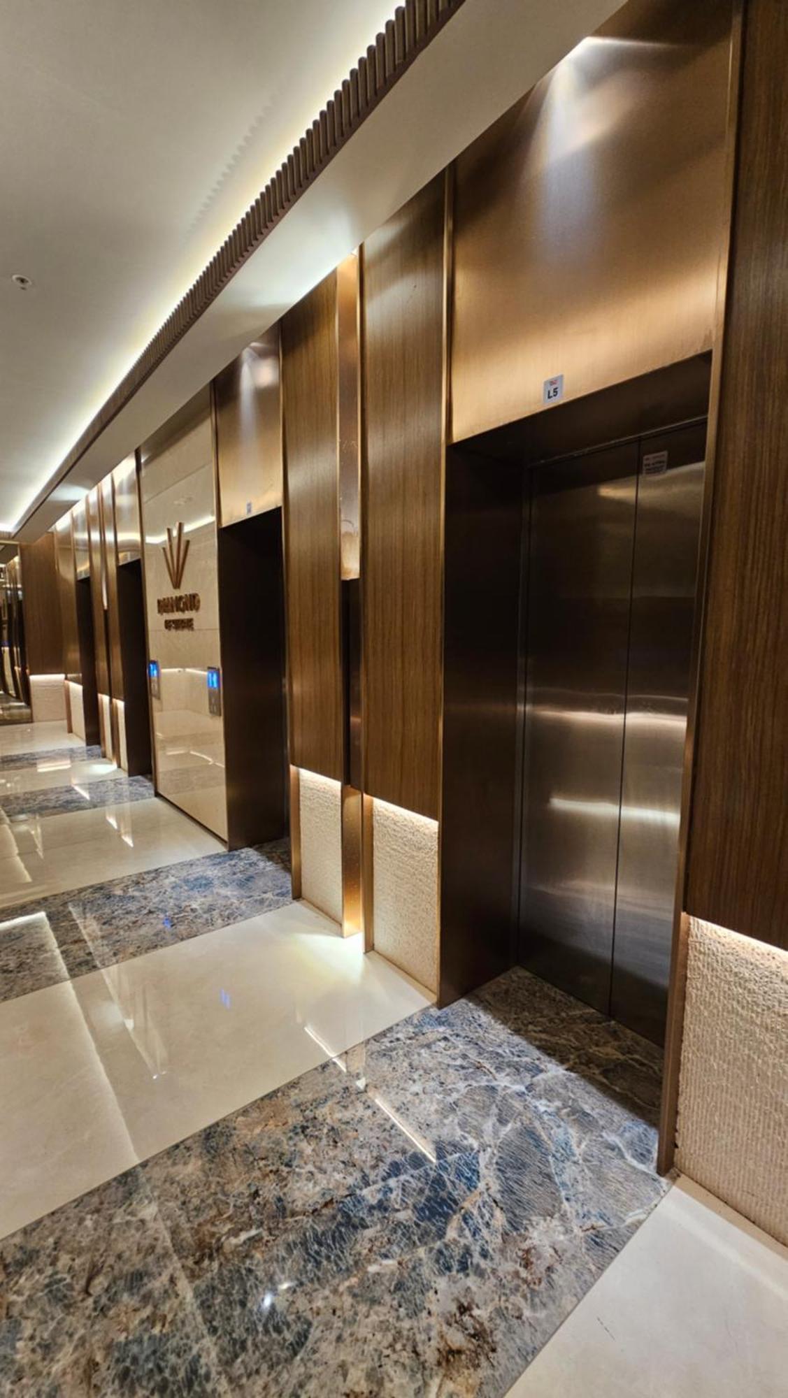 Anika Luxury Apartment At Diamond Center Скопье Экстерьер фото