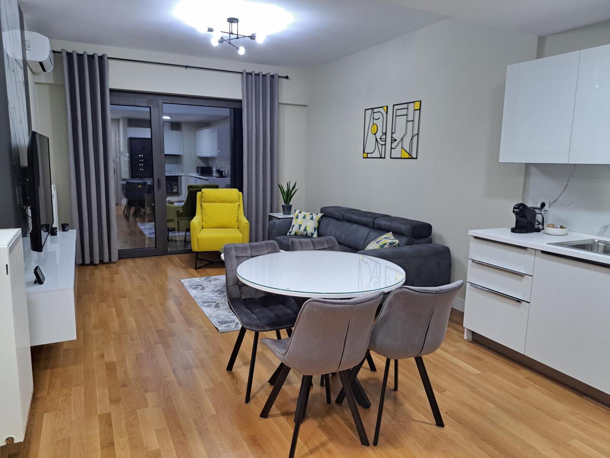 Anika Luxury Apartment At Diamond Center Скопье Экстерьер фото