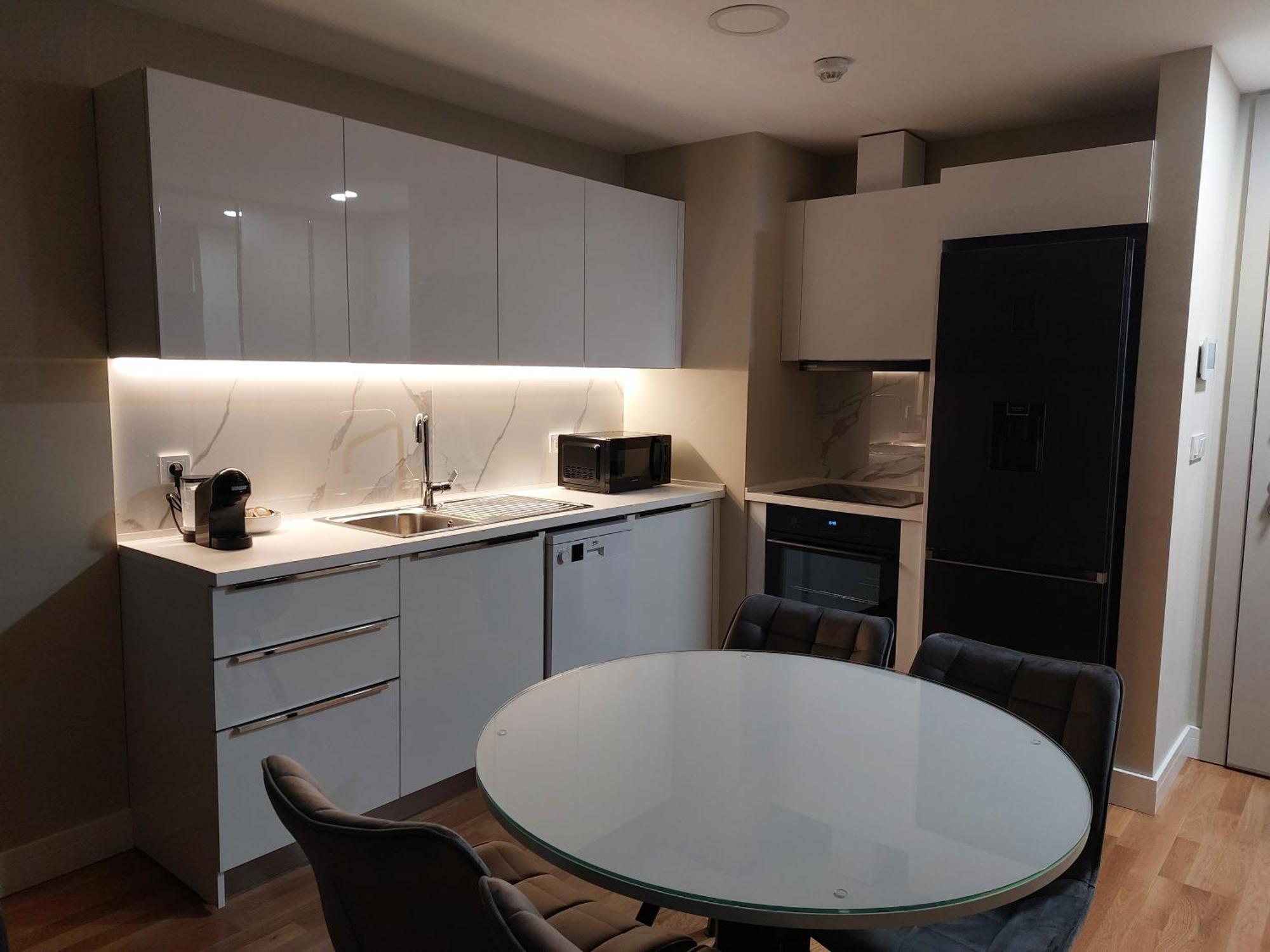 Anika Luxury Apartment At Diamond Center Скопье Экстерьер фото