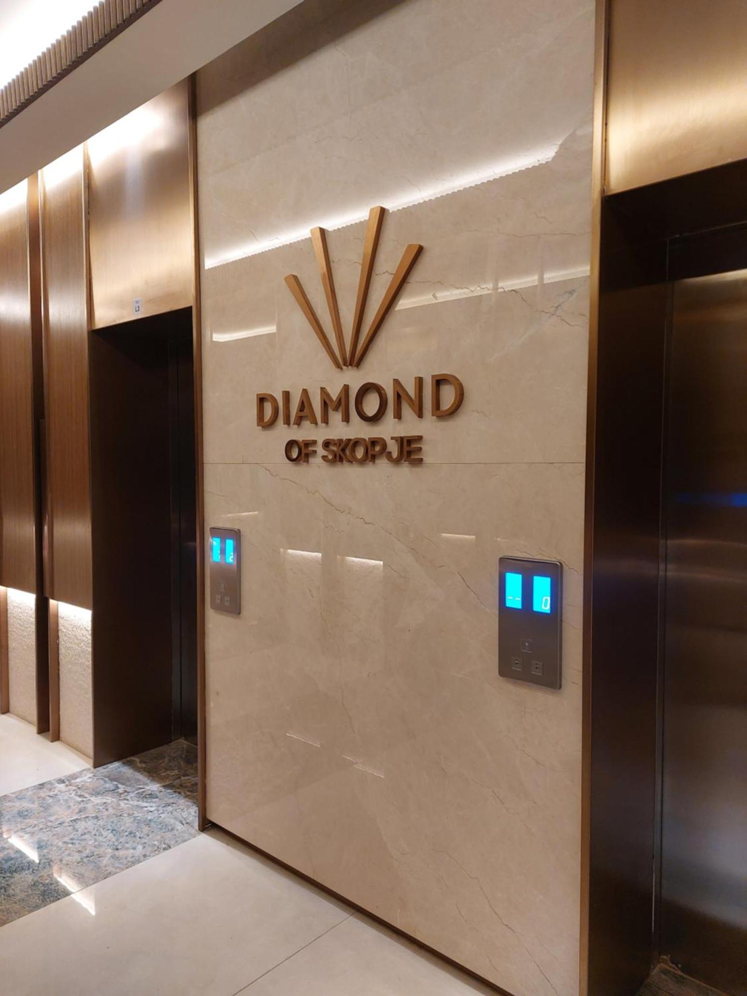 Anika Luxury Apartment At Diamond Center Скопье Экстерьер фото